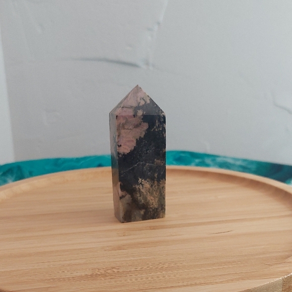 Rhodolite Crystal Tower #0393 - Picture 1 of 2